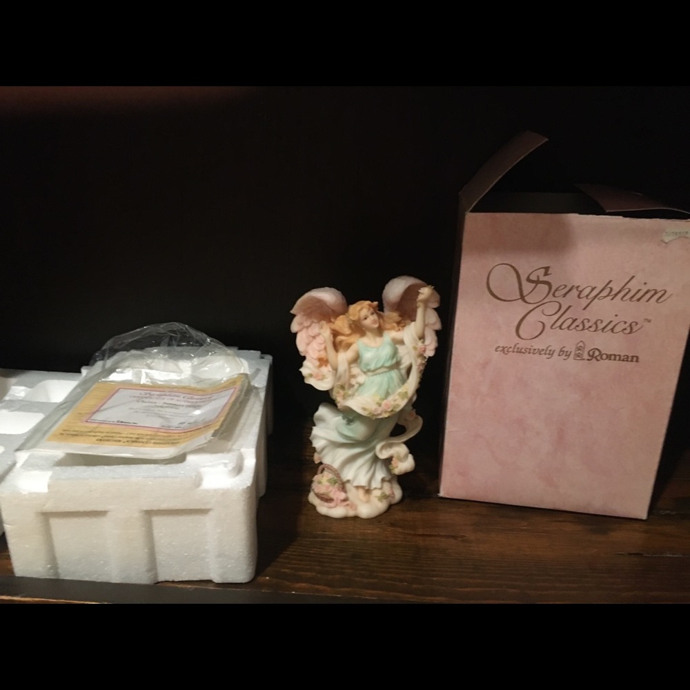 Seraphim angel- Chelsea-EUC-includes original box and papers